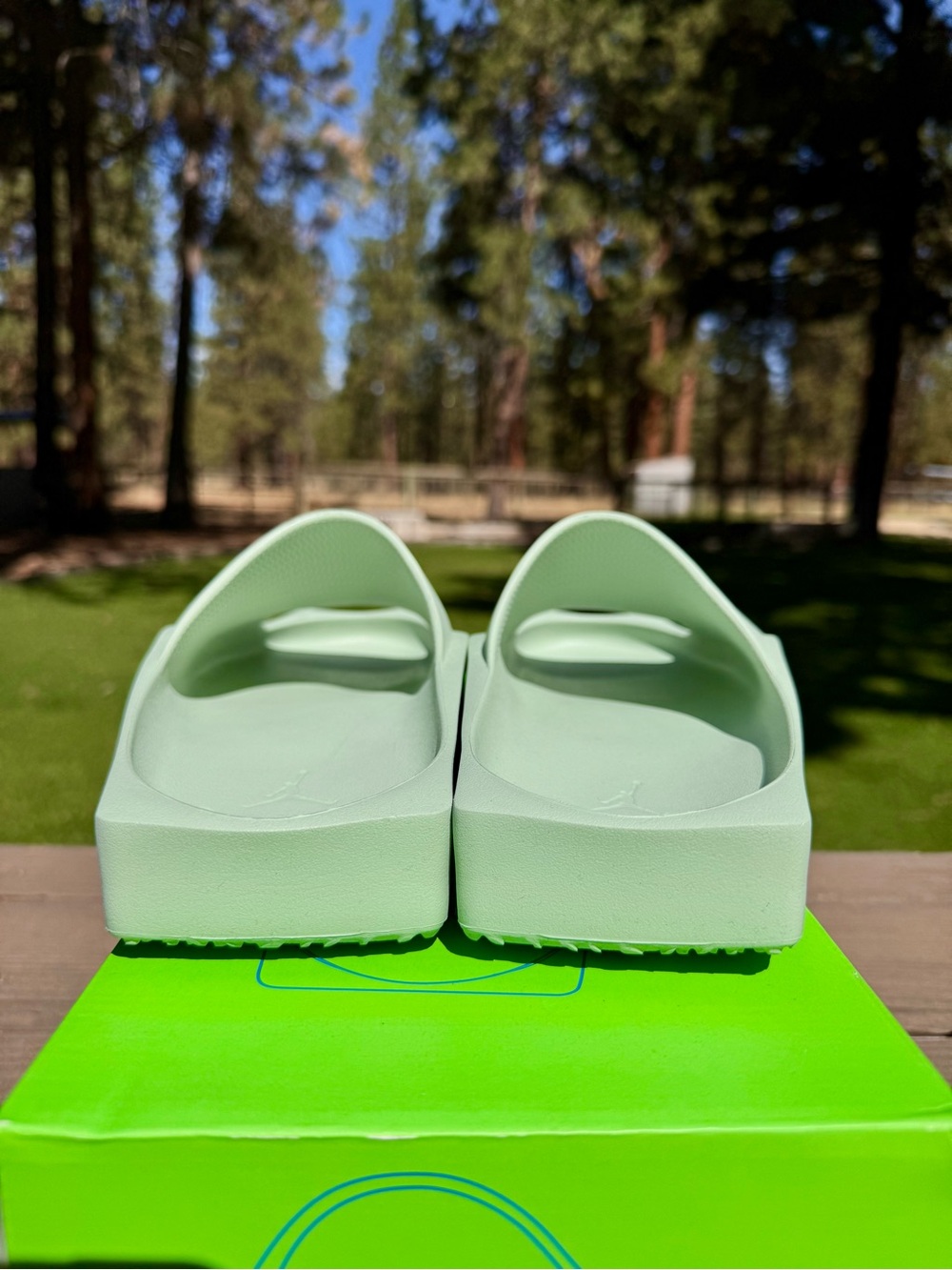 Jordan Hex Slide WMNS 11 Men’s 9.5 Pistachio Frost DQ8992-300 NEW in Box - Picture 3 of 6